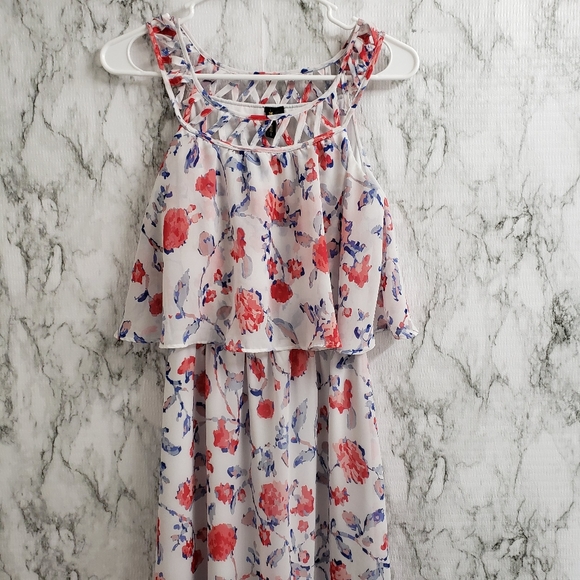 Want & Need Floral Lattice Popover Maxi Dress XS - Picture 13 of 14